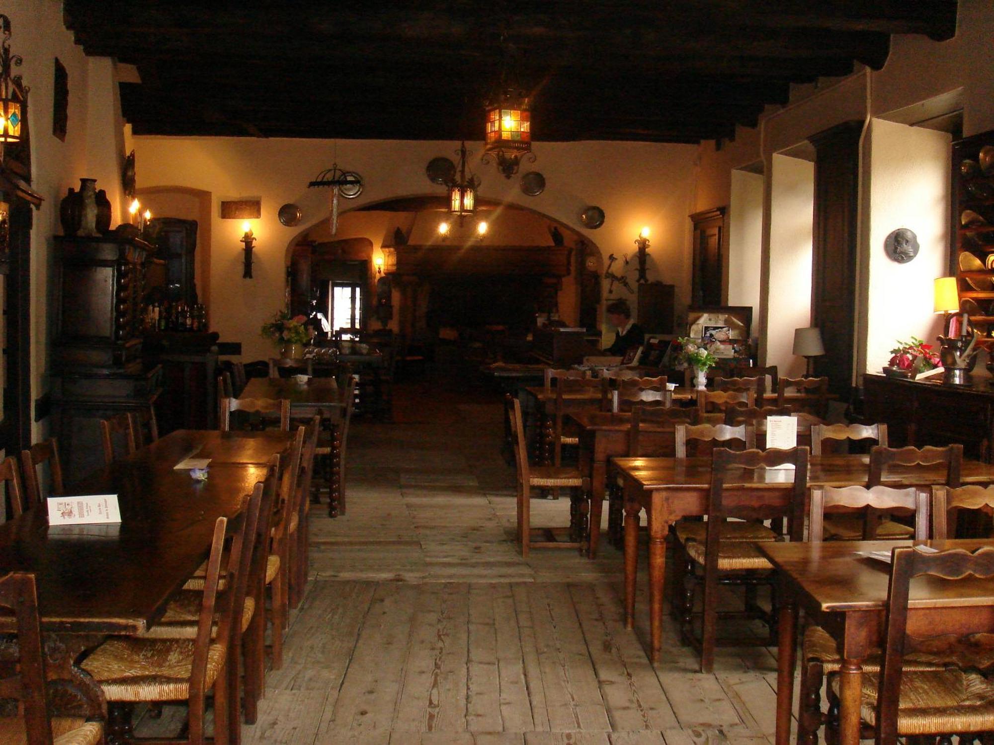 Hostellerie Du Vieux Pérouges Buitenkant foto