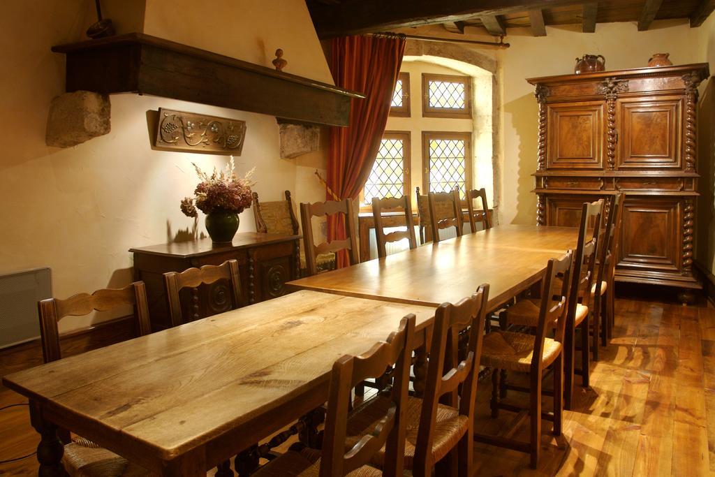 Hostellerie Du Vieux Pérouges Buitenkant foto