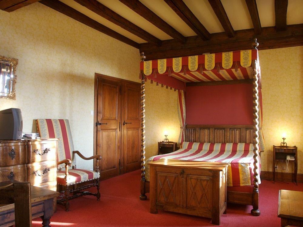 Hostellerie Du Vieux Pérouges Buitenkant foto