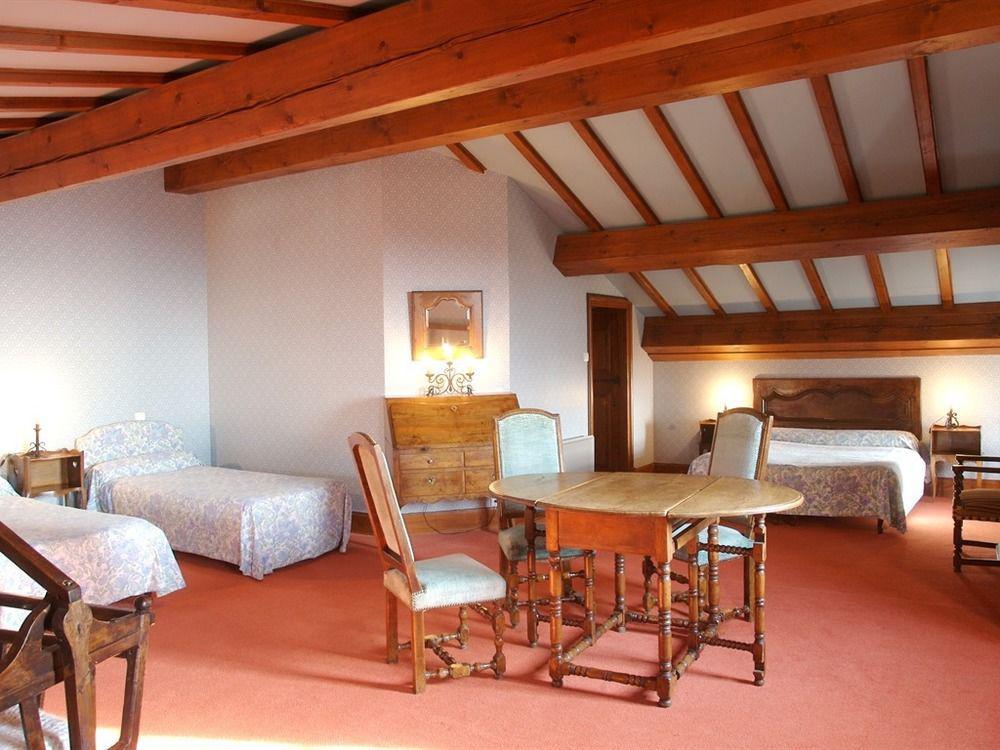 Hostellerie Du Vieux Pérouges Buitenkant foto