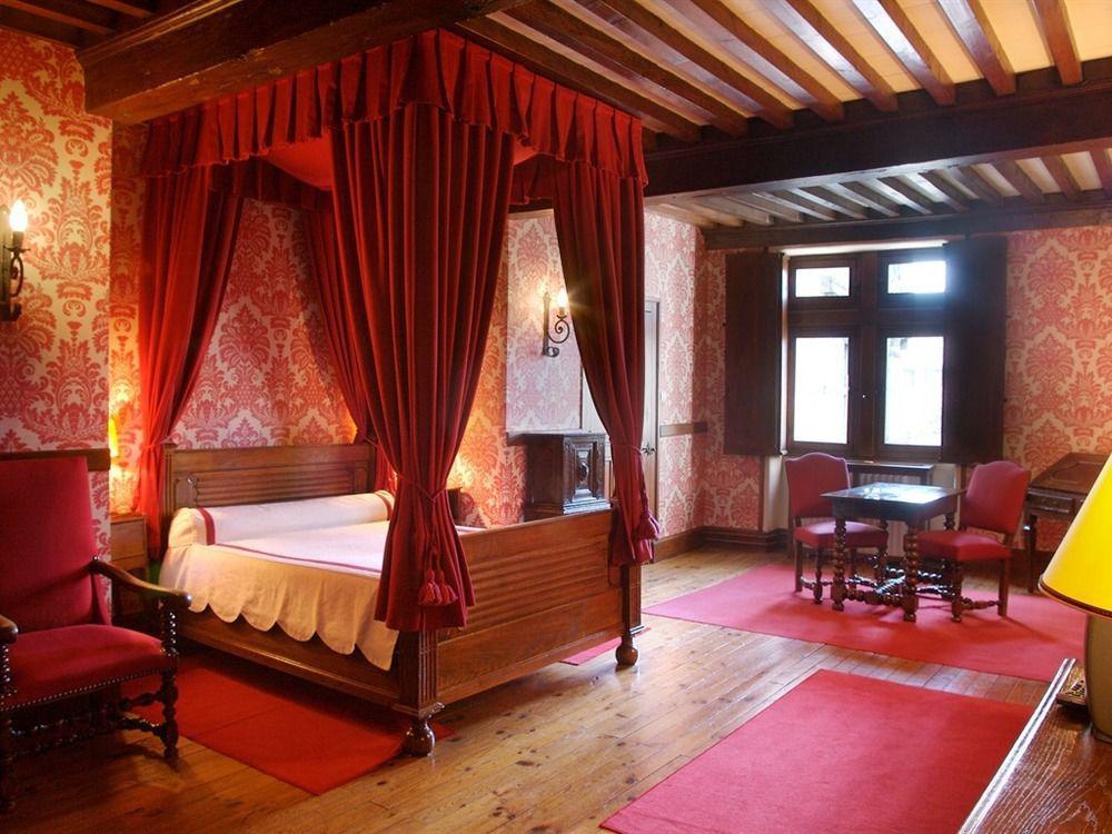 Hostellerie Du Vieux Pérouges Buitenkant foto