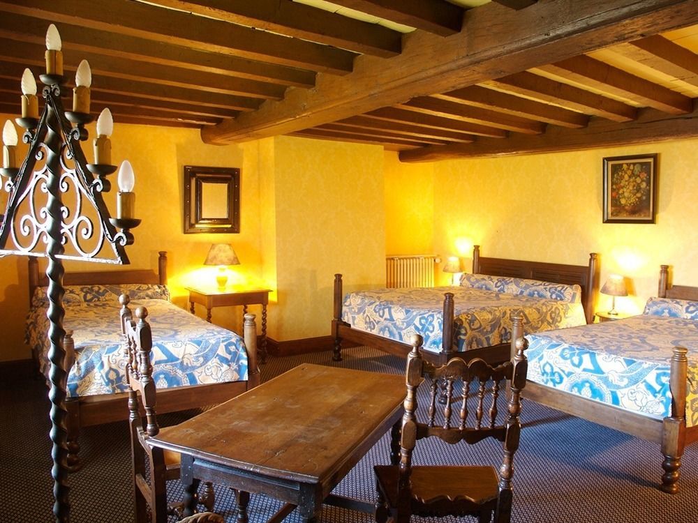 Hostellerie Du Vieux Pérouges Buitenkant foto